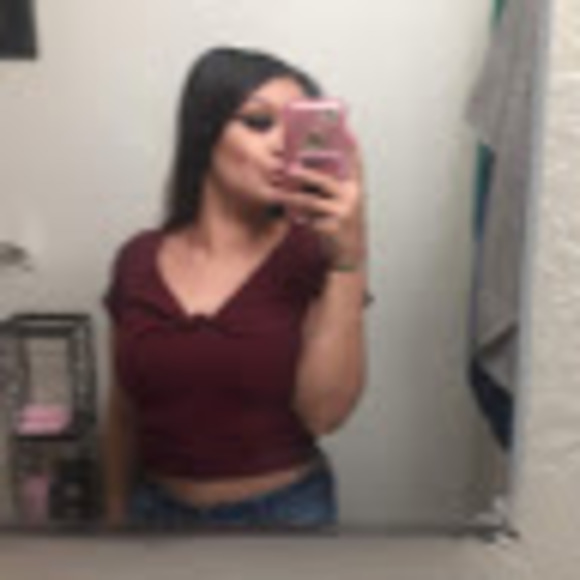 Meet your Posher, Veronica - Picture 1 of 1